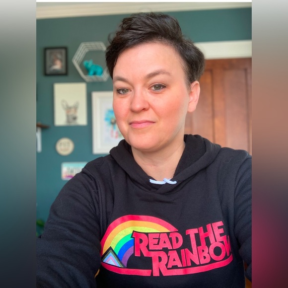 Meet your Posher, Heather - Picture 1 of 1